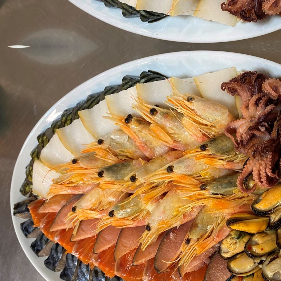 Рибне асорті з морепродуктами
